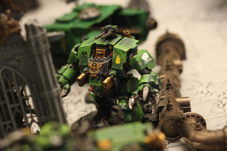 Salamanders Space Marines Brutalis Dreadnought