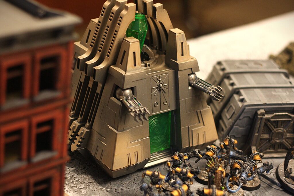 Necrons Monolith